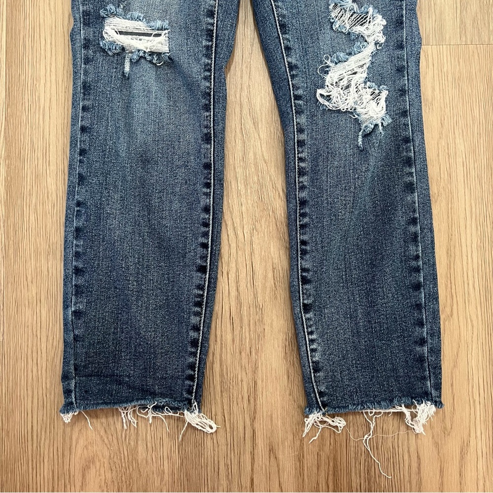 Judy Blue Dark Wash Distressed Relaxed Fit Jeans Size 3/26 Style JB88135 - Picture 4 of 13